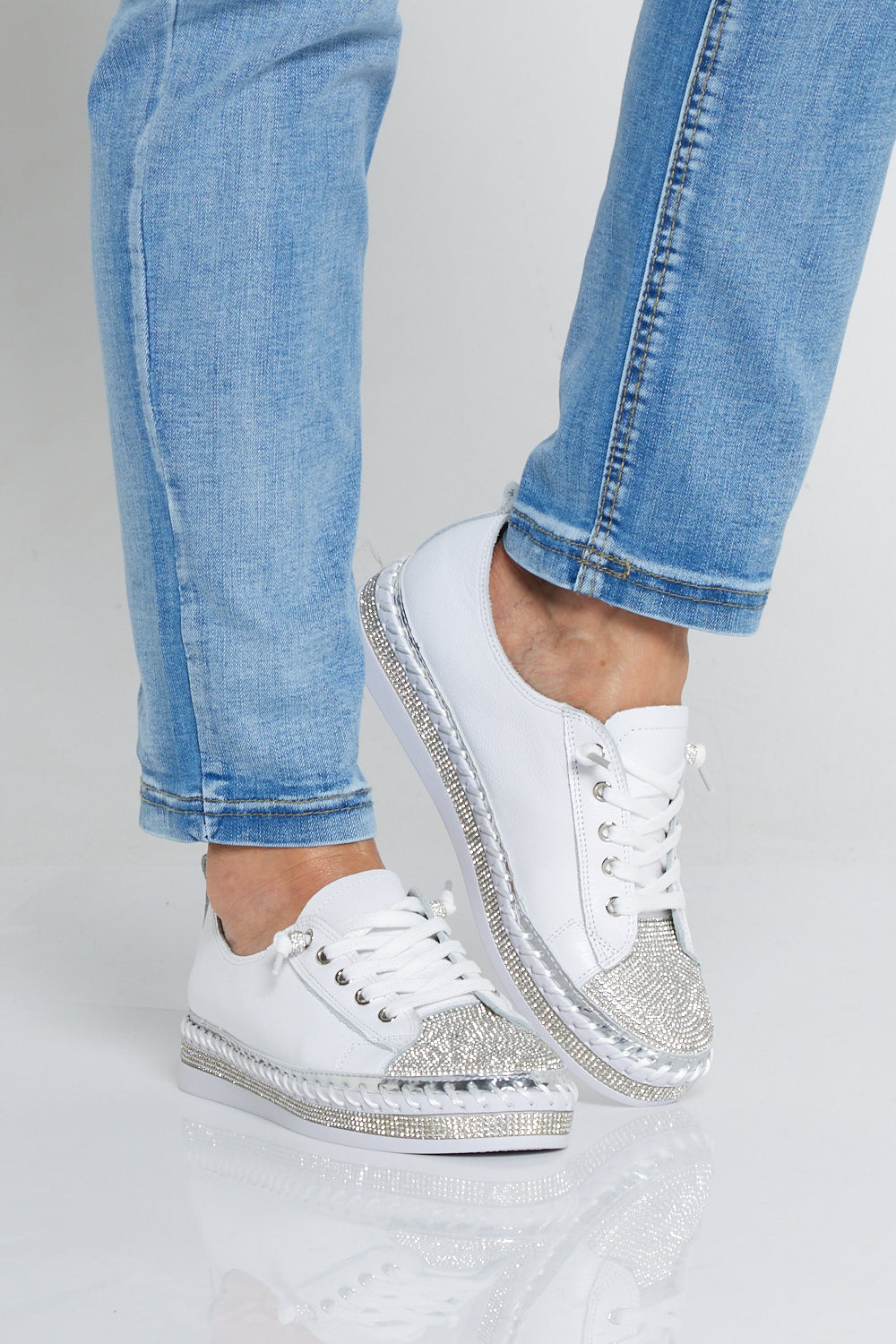 Sia Sparkle Leather Sneakers White/Diamanté – TULIO Fashion