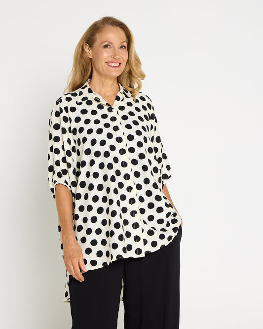 Kara Comfort Shirt - Ivory/Black Spot