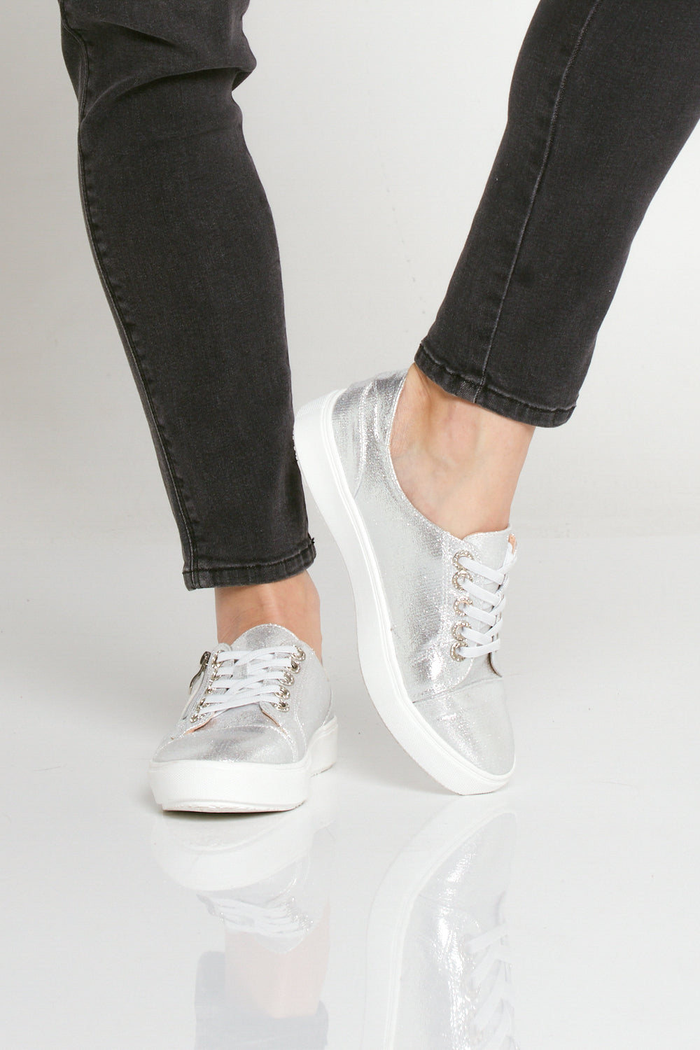 Cara Sneakers Silver TULIO Fashion