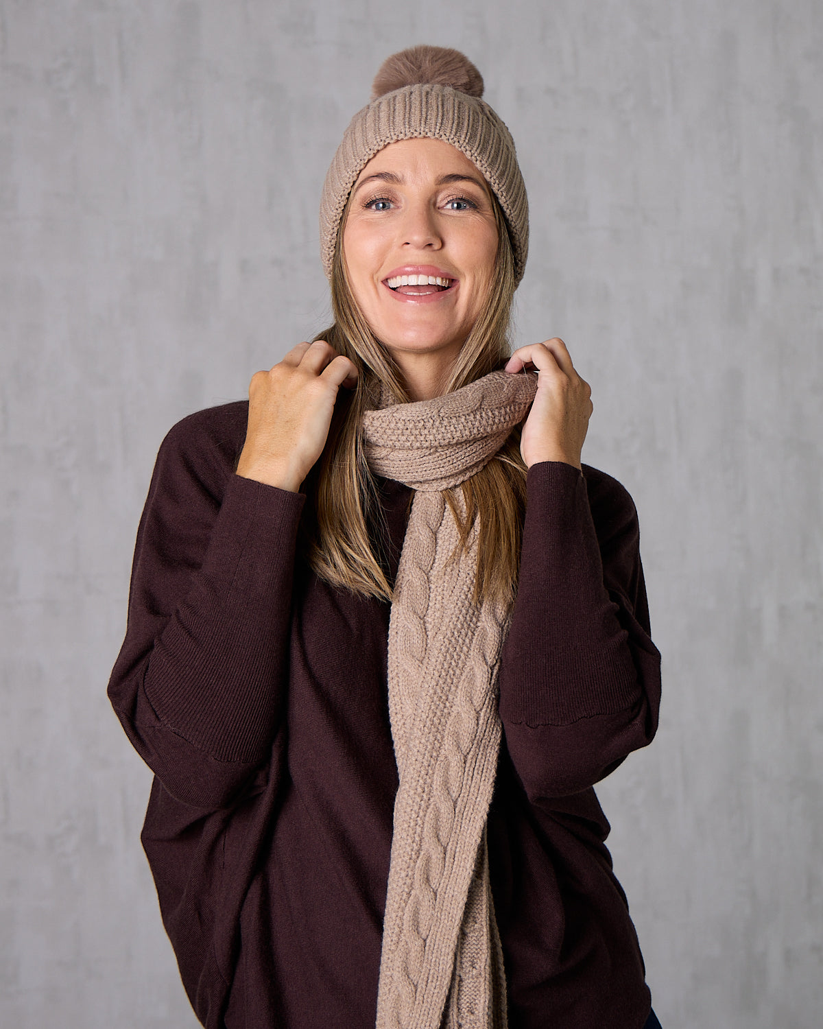 Ashland Scarf & Beanie Set - Mocha