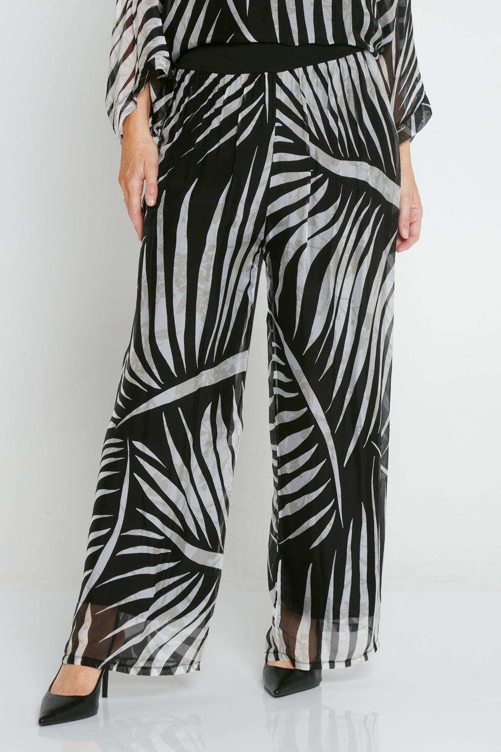 Arlette Silk Pants Evening Palms TULIO Fashion