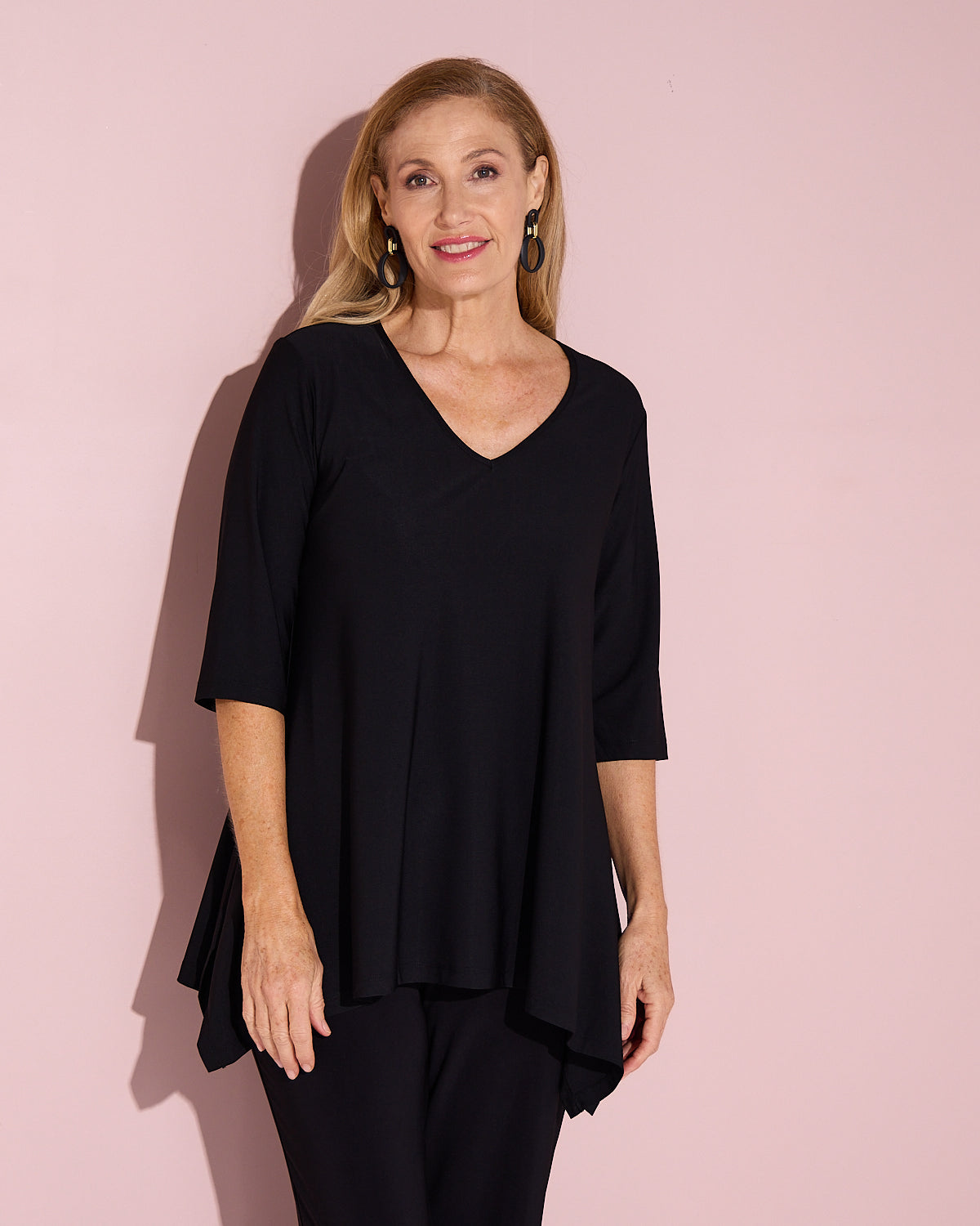 Andrea Vee Neck Mid Sleeve Top Black
