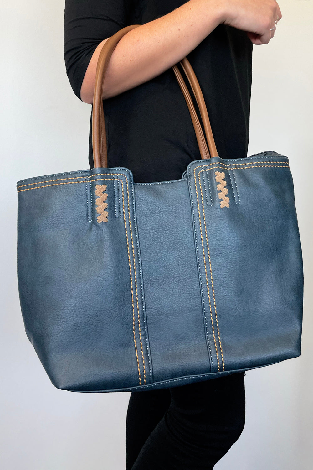 Odina Tote Bag & Clutch - Dark Blue