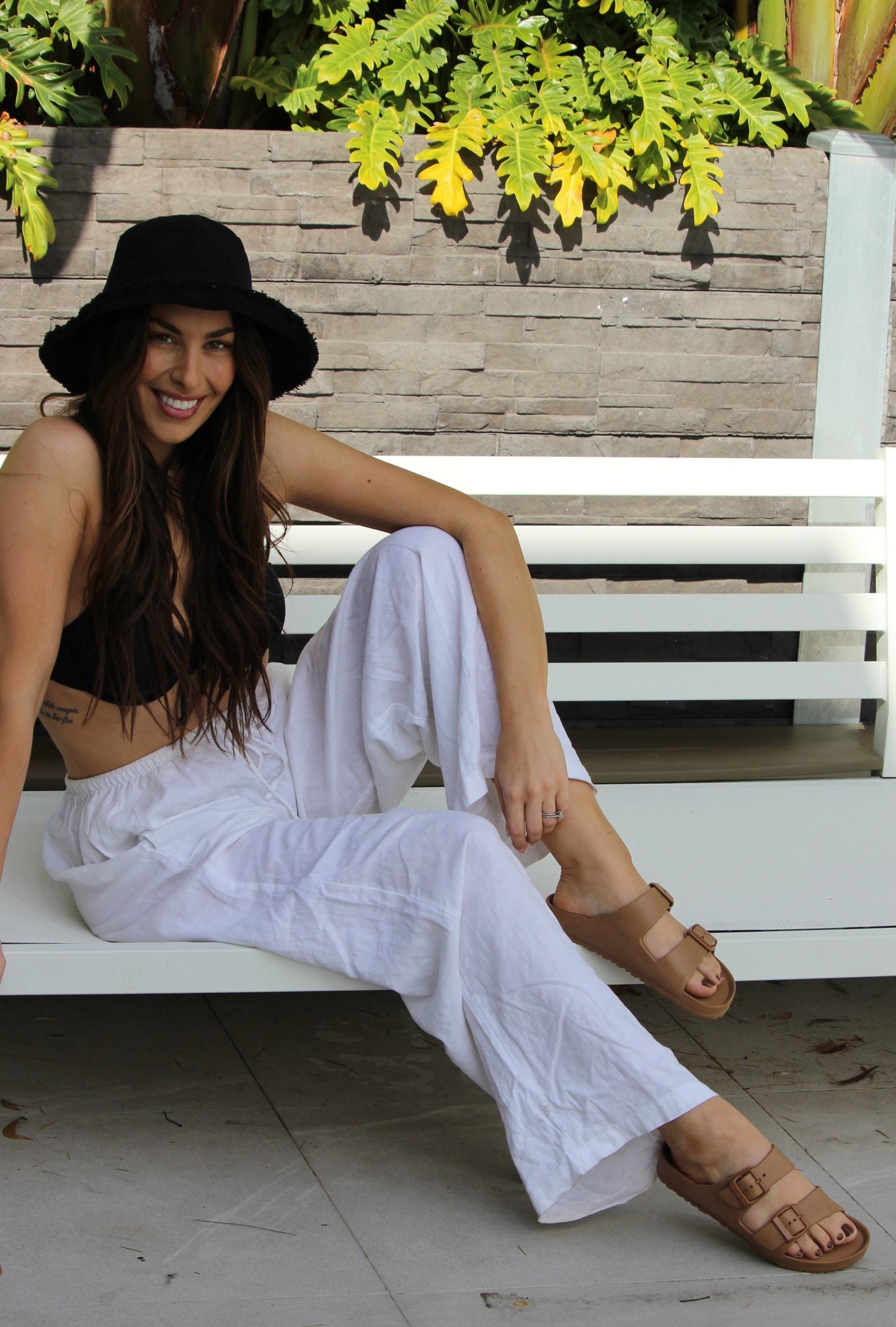 Caravan Slides - Tan