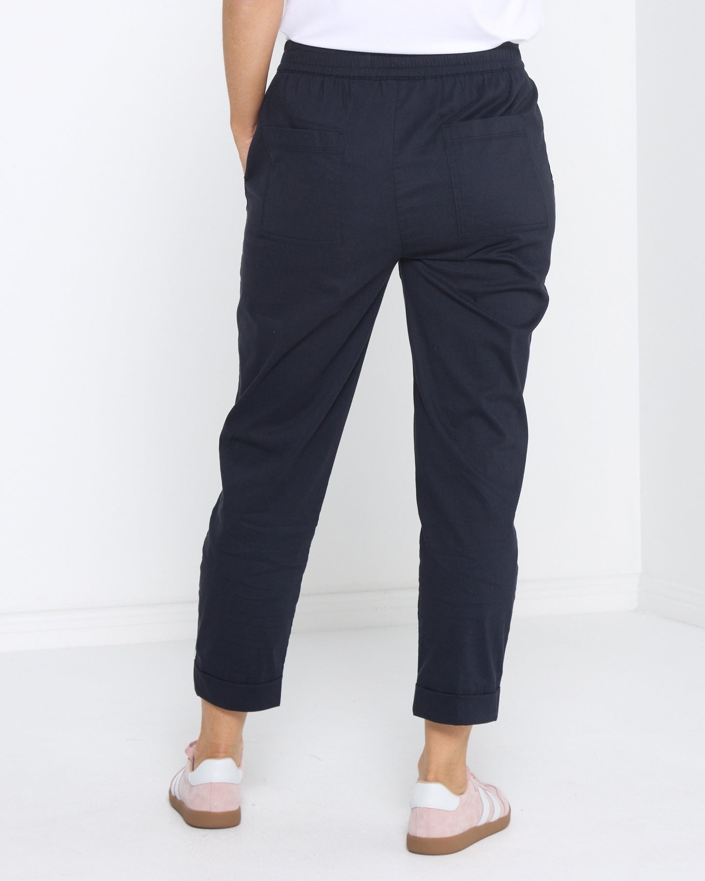 Travel Ease Cuffed Capri Pants - Navy