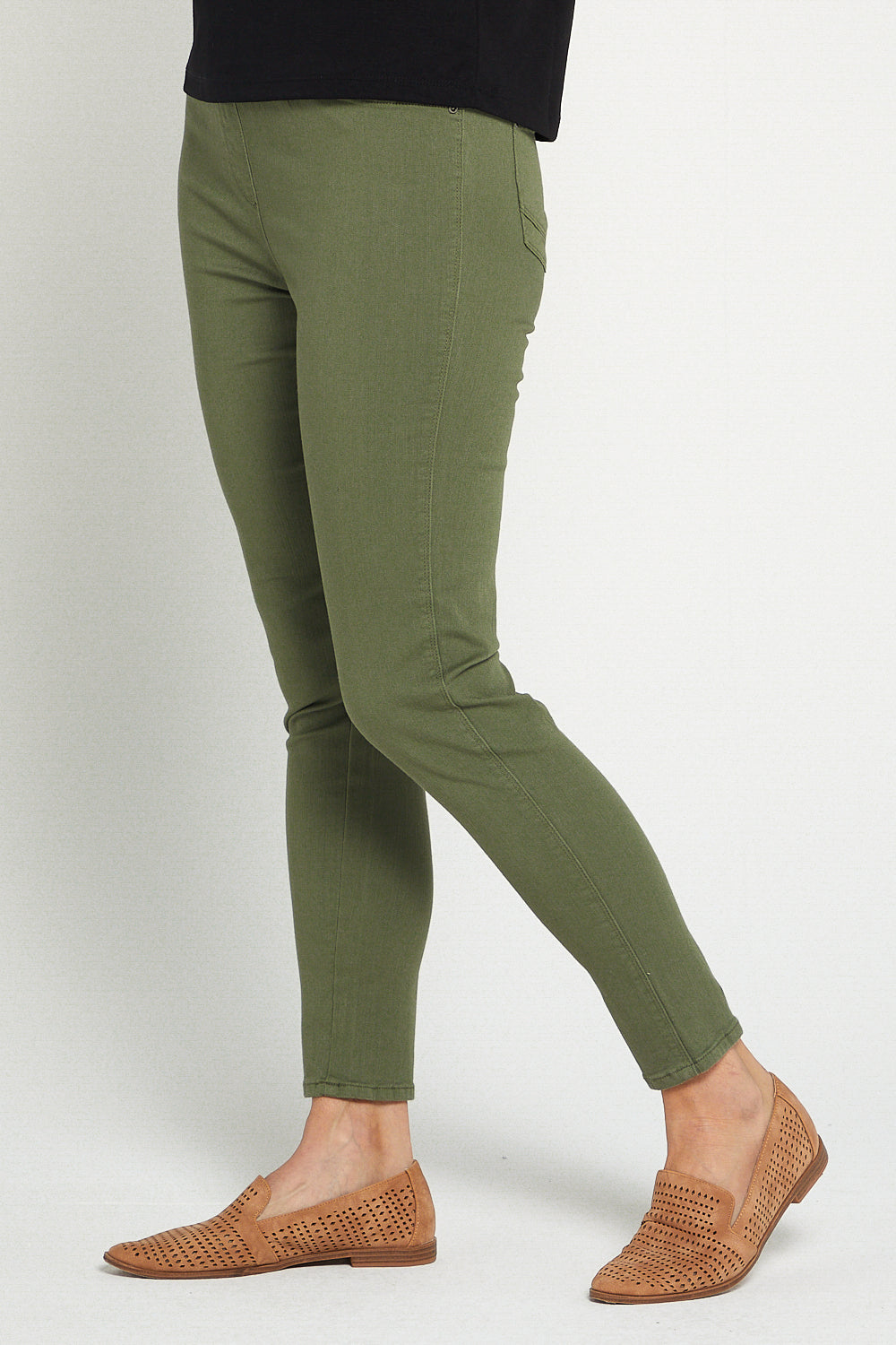 Super-stretchy jeggings that come in five fall colors.  Clothes, Birthday  outfit for women, Clothes for women