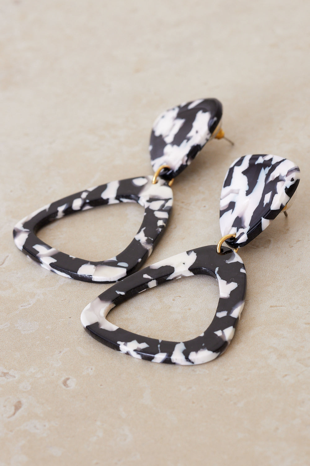Boronia Earrings - Black/White