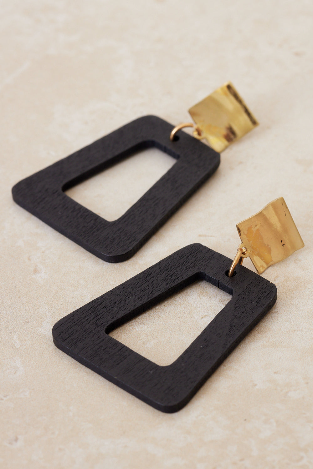 Linden Earrings - Black