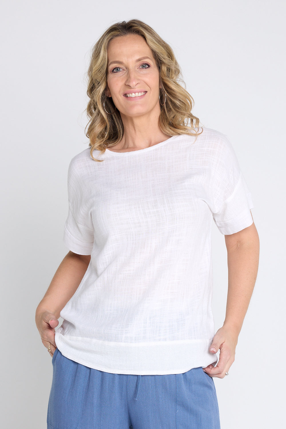 Zahns Linen Top - White