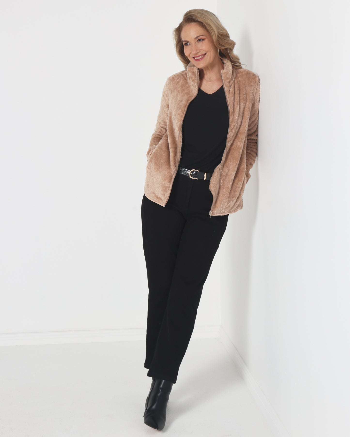 Freya Fluffy Jacket - Caramel