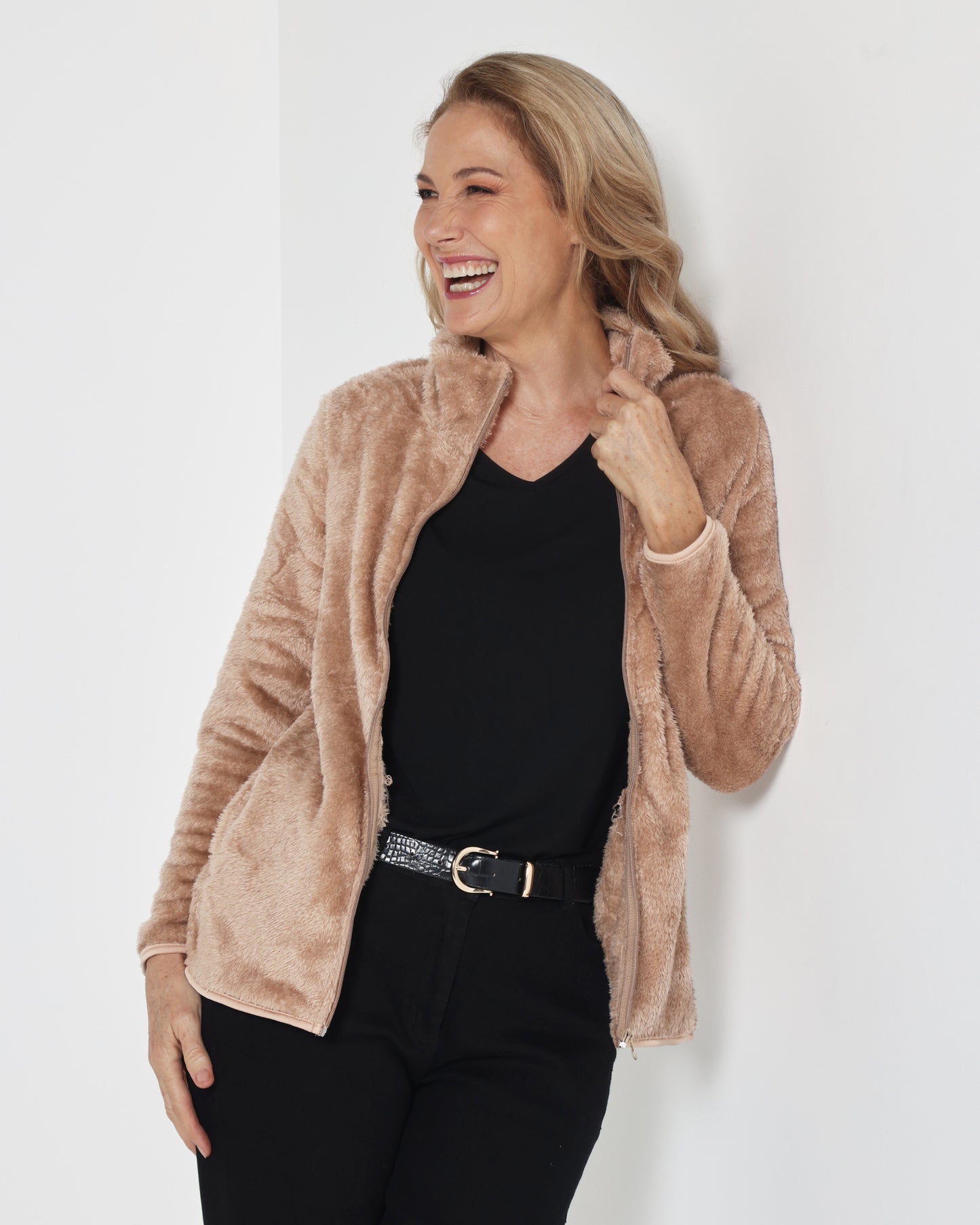 Freya Fluffy Jacket - Caramel