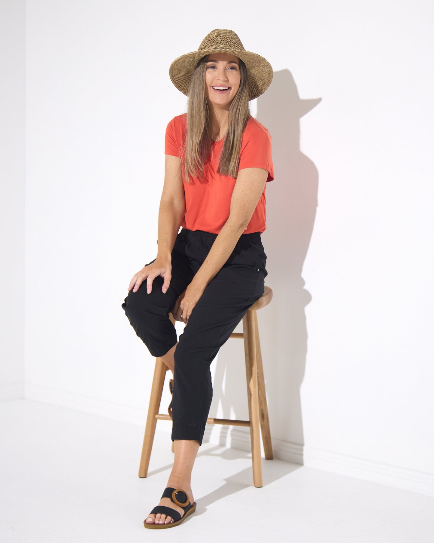 Travel Ease Cuffed Capri Pants - Black