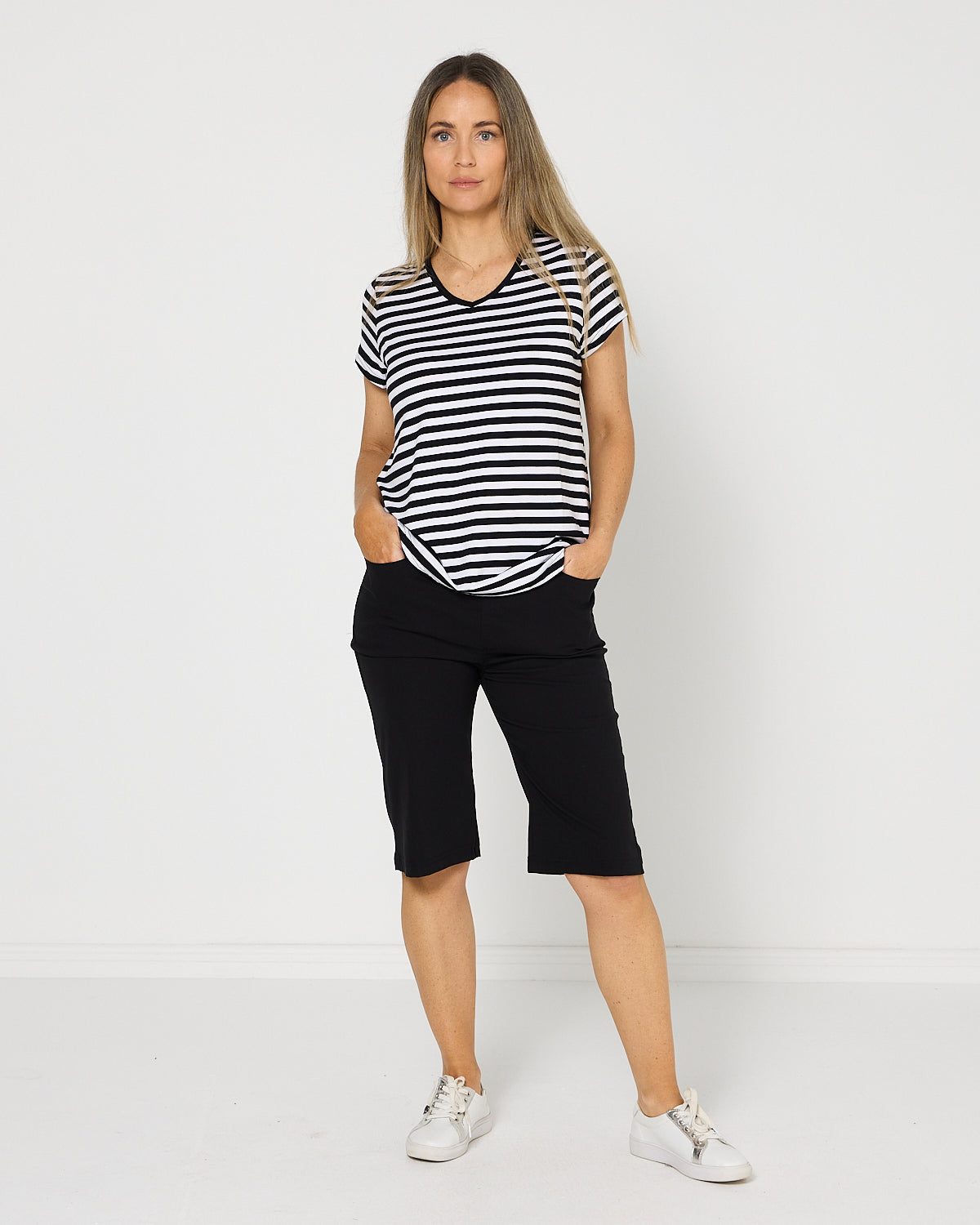 Breeze Lite Shorts - Black