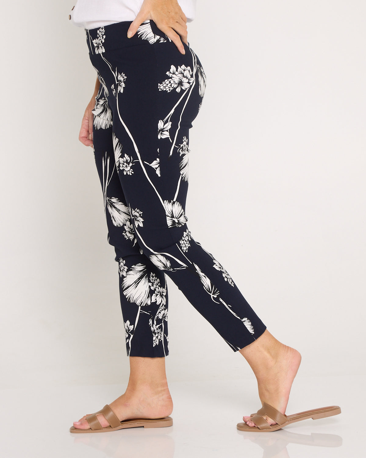 Moira Pants - Navy White Floral
