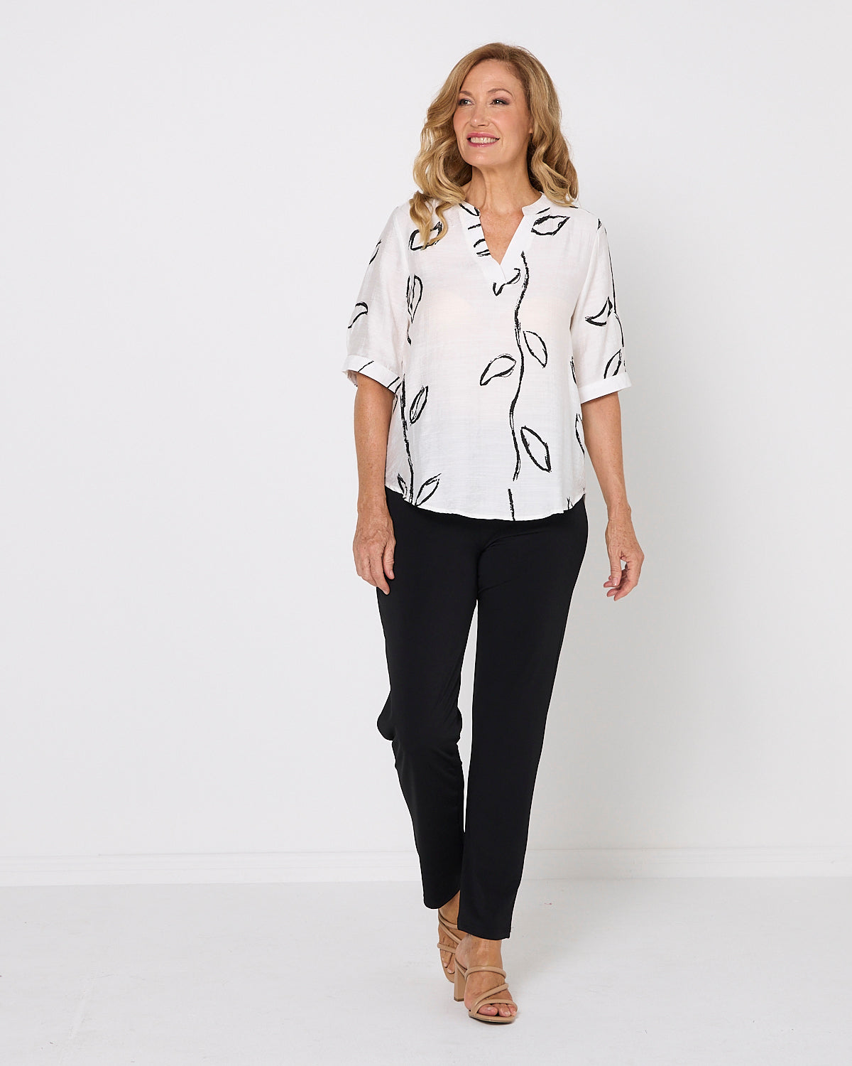 Monroe Top - Ivory/Black Vine