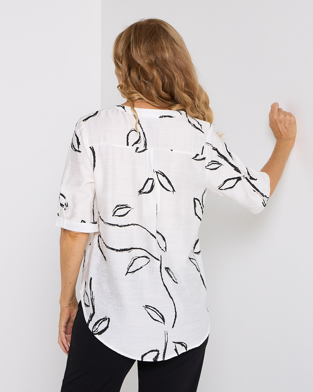 Monroe Top - Ivory/Black Vine