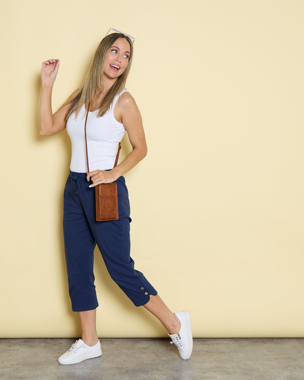 Phone Holder Purse - Brown