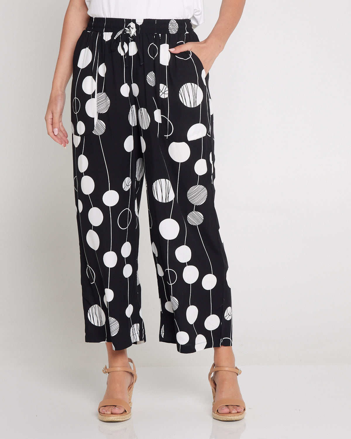 Aiko Lightweight Pants - Black Dot Dash – TULIO Fashion