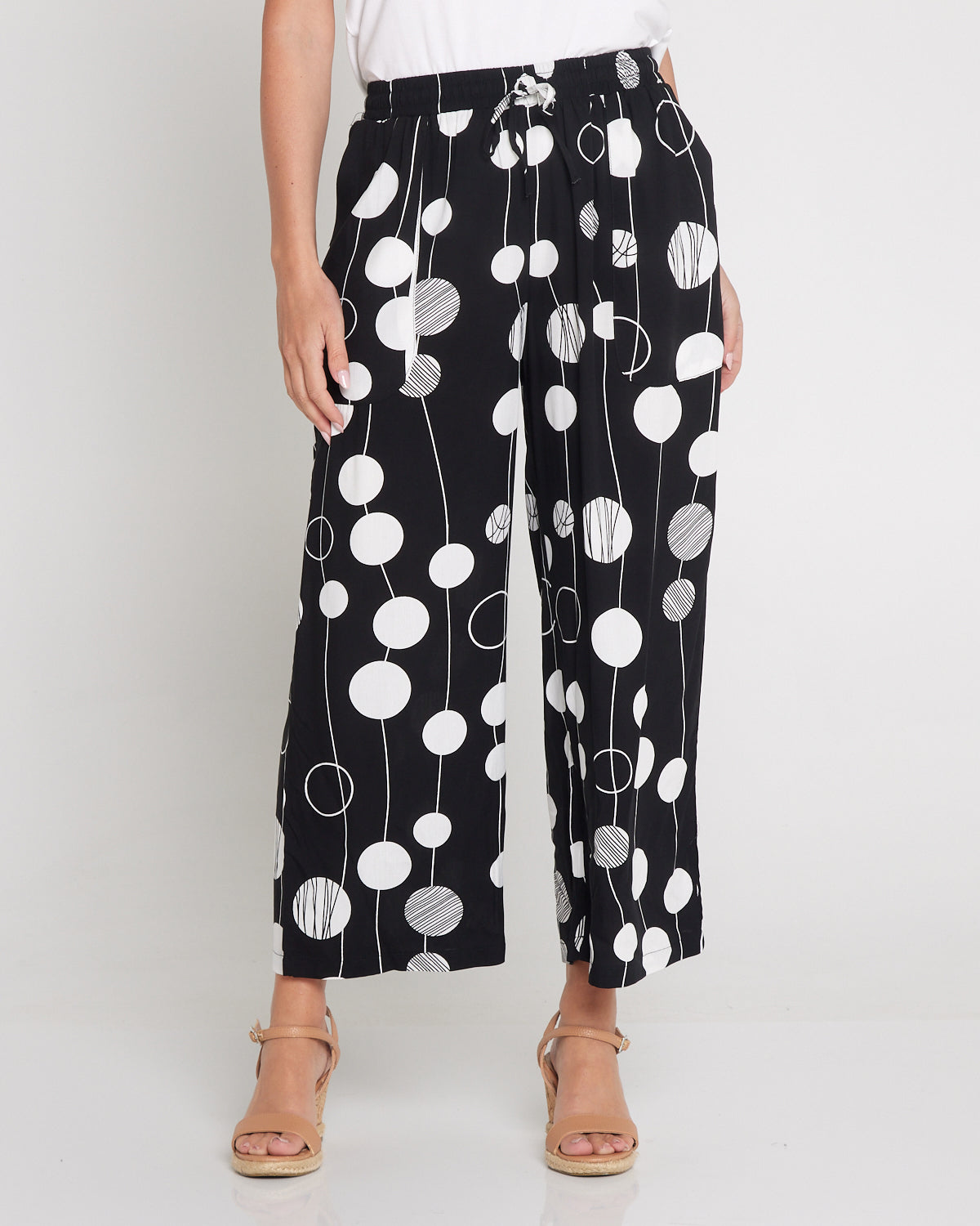 Aiko Lightweight Pants Black Dot Dash – TULIO Fashion