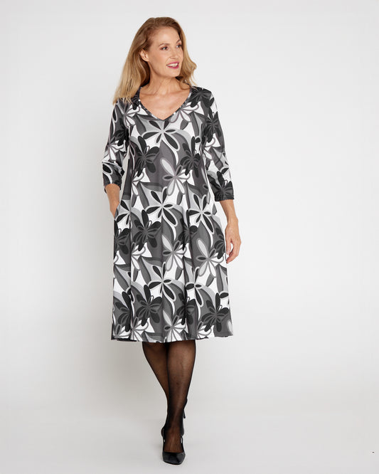 Christobel Sleeved Dress - Midnight Blossom