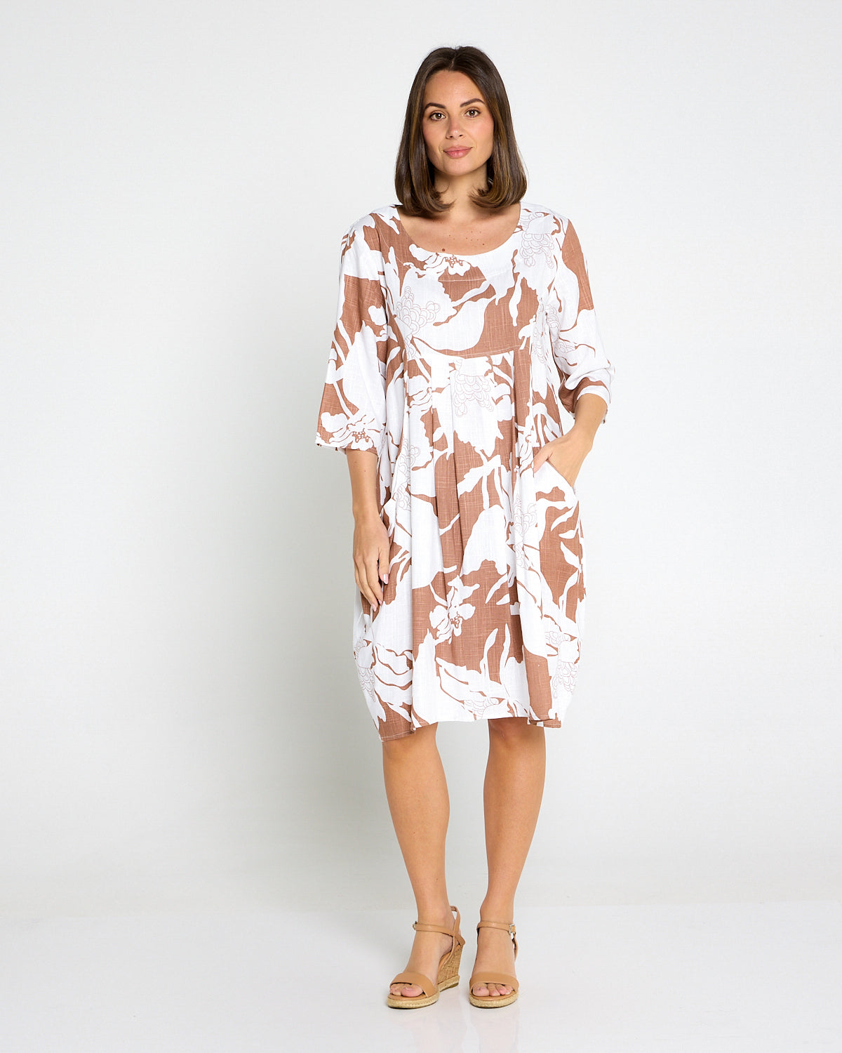 Delphi Pleat Dress – Cocoa Floral