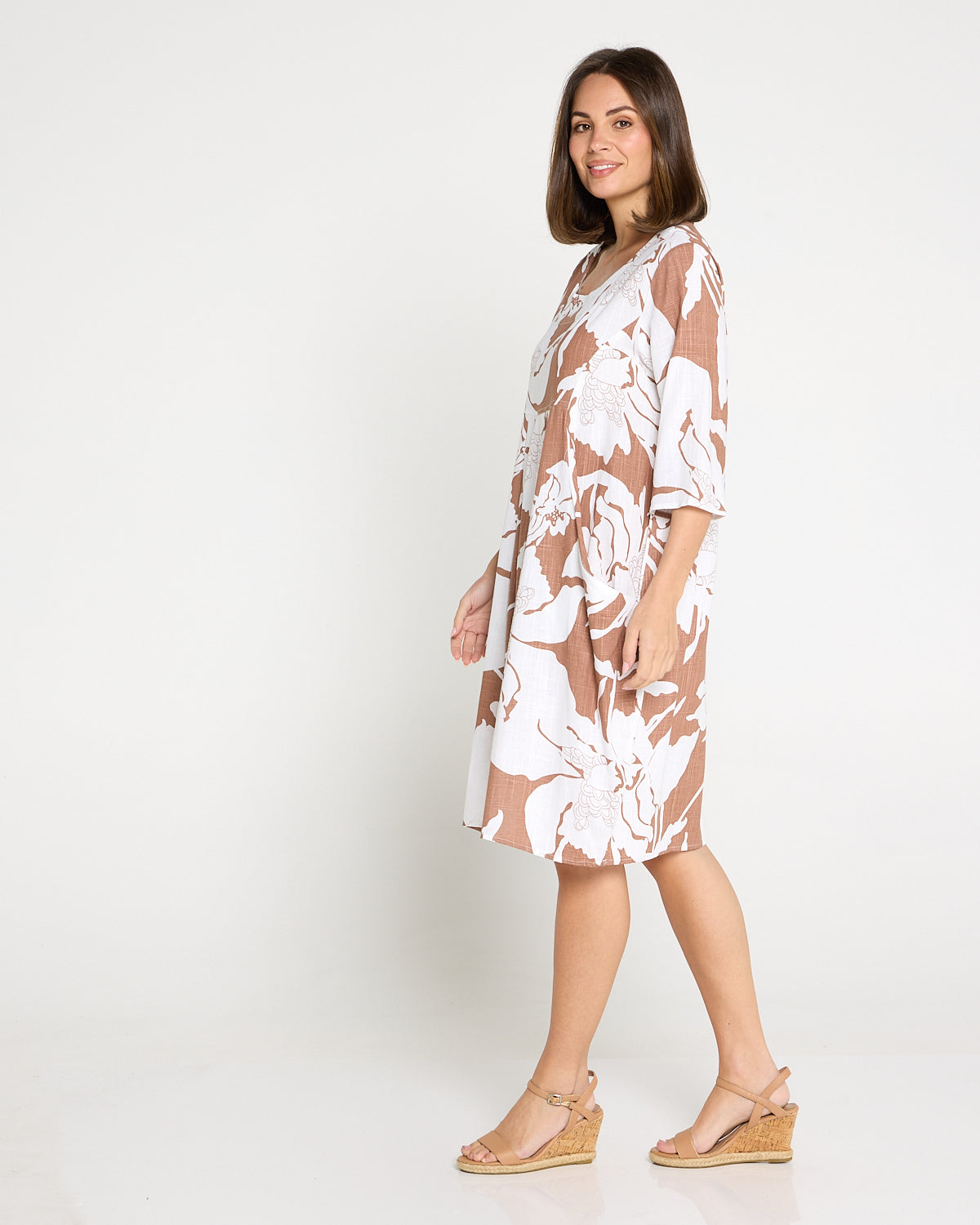 Delphi Pleat Dress – Cocoa Floral