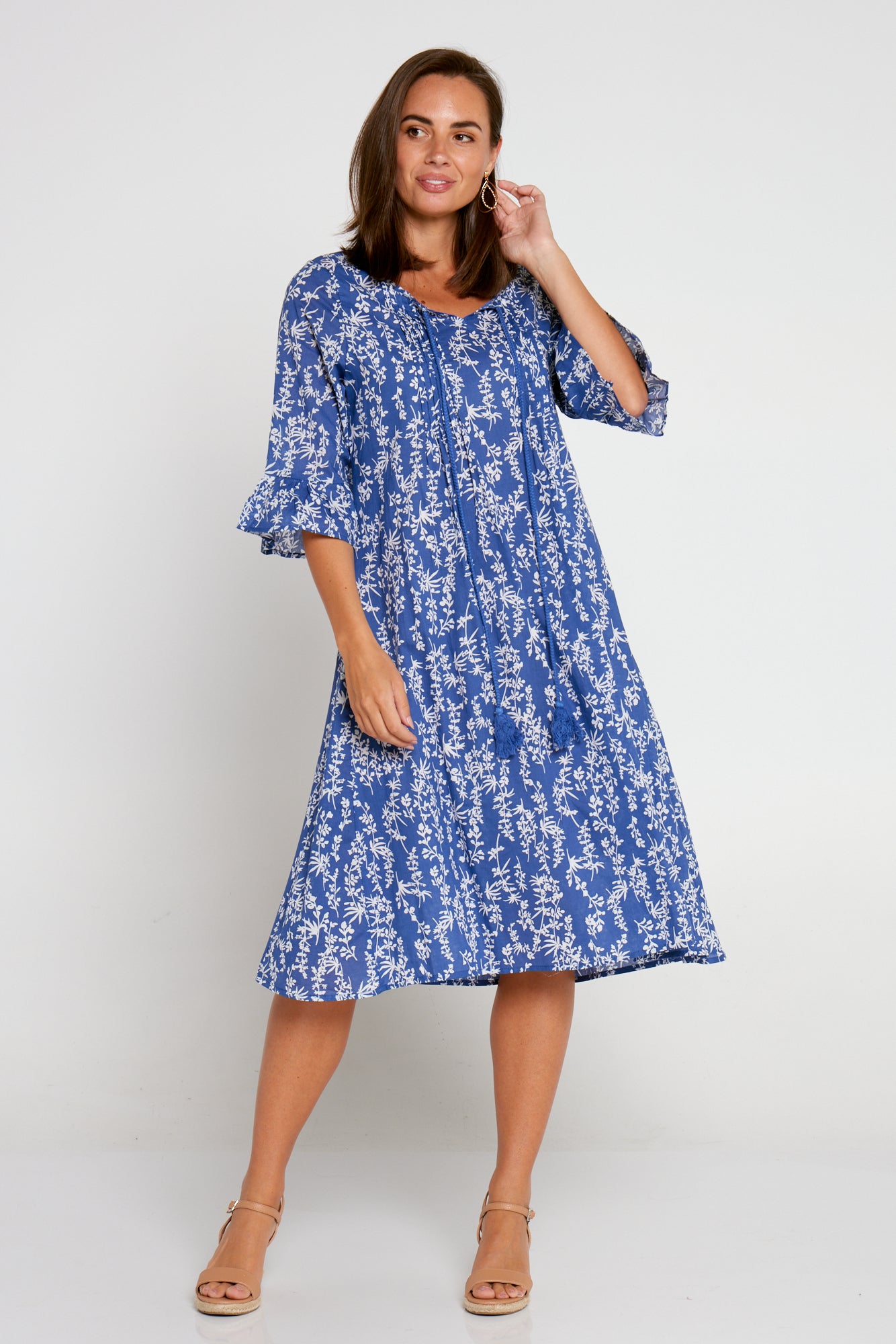 Bethany Cotton Dress - Blue Floral – TULIO Fashion
