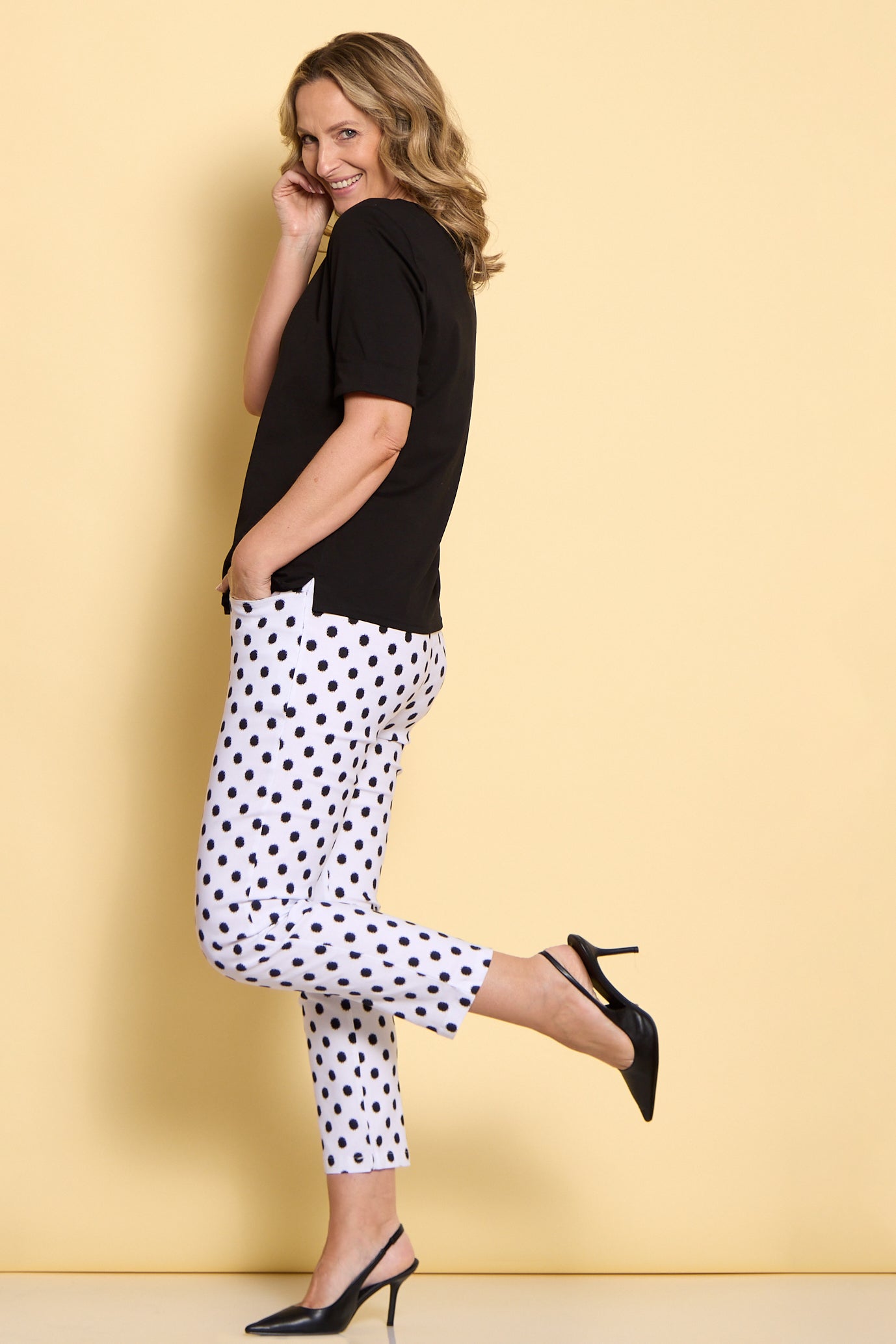 Dana Bengaline Capri Pants - White/Black Spot