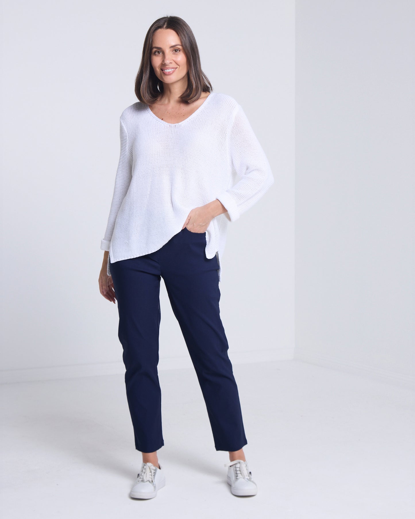 Dana Bengaline Capri Pants - Navy