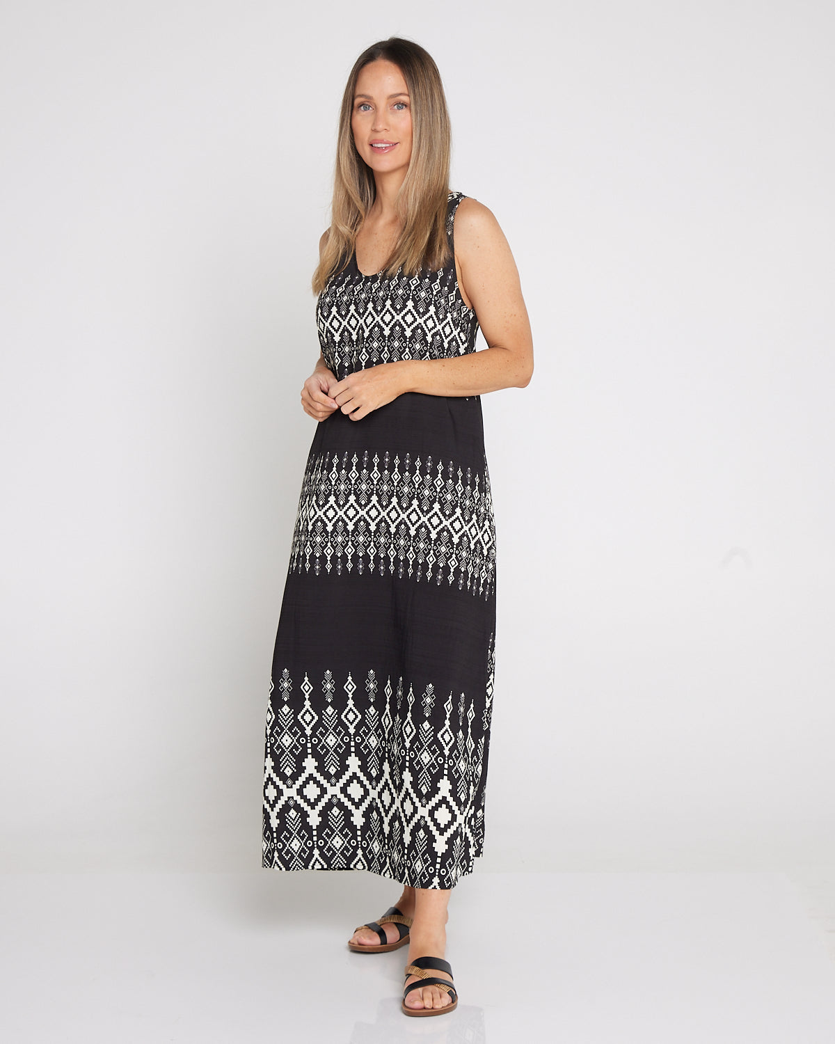 Archie Sleeveless Maxi Dress - Black Aztec