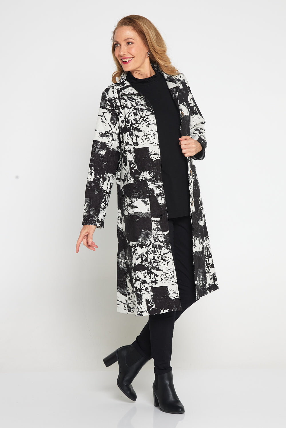 Carlton L/S Fleece Lined Coat - Black/White Patch