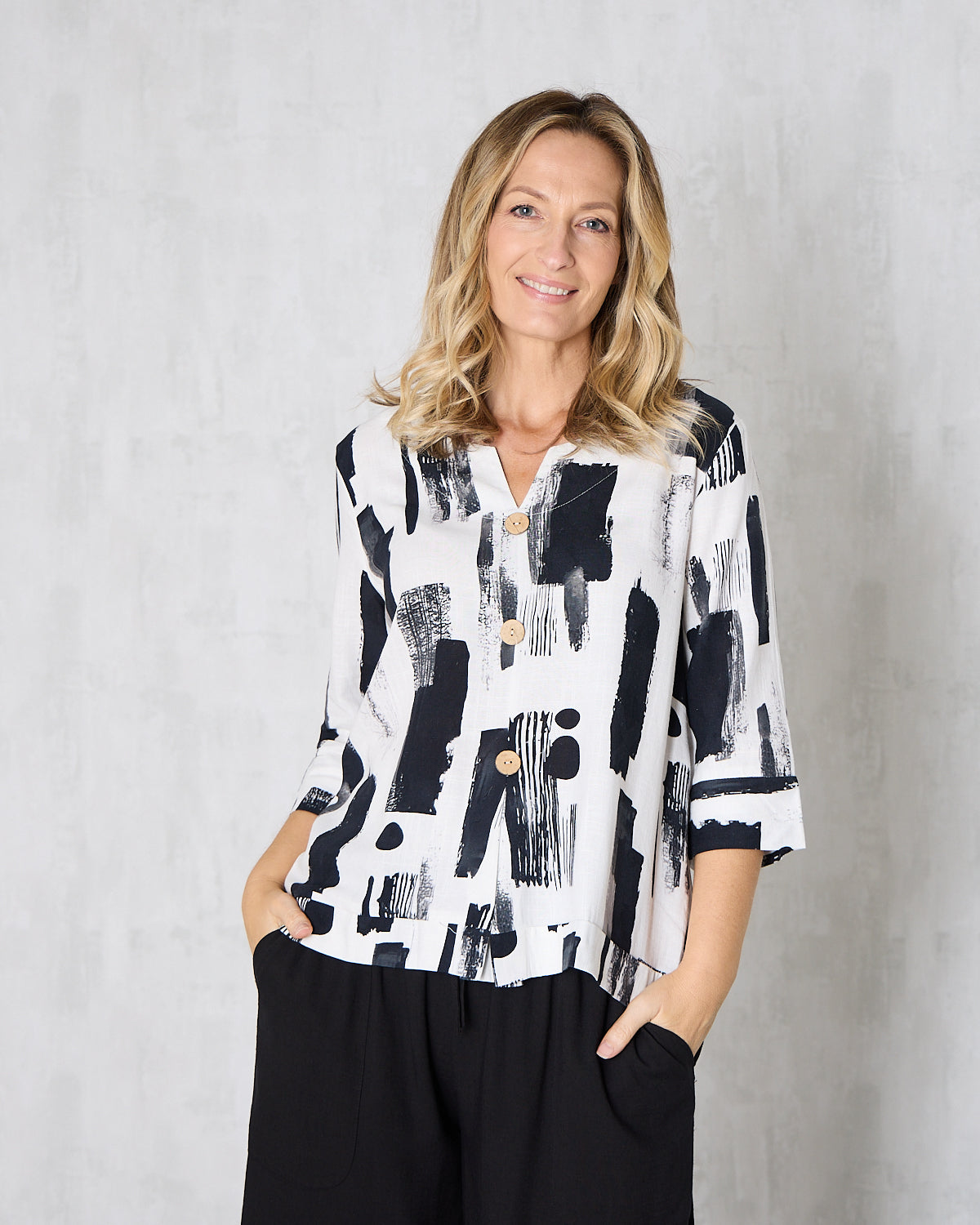 Mahri Linen Top - Ink Wash