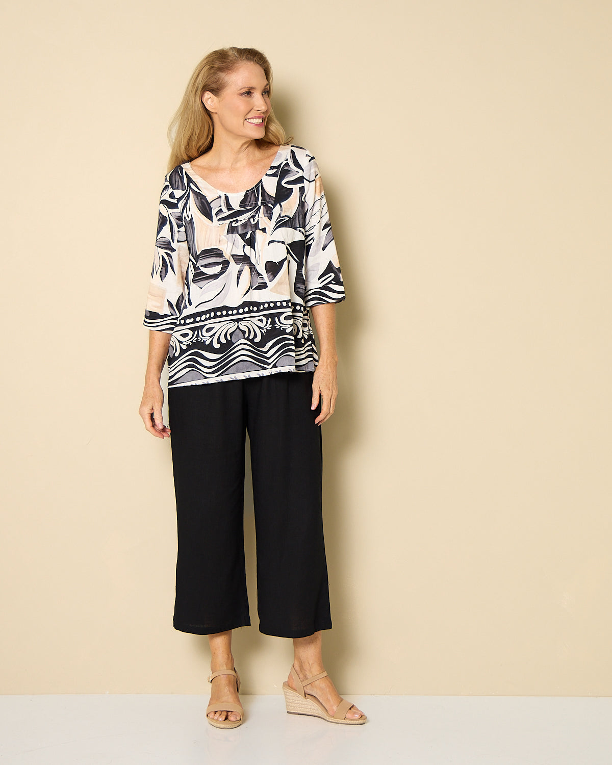 Rayna Top - Abstract Border