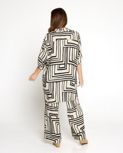 Kara Comfort Shirt & Demi Pants - Ivory/Black Geo