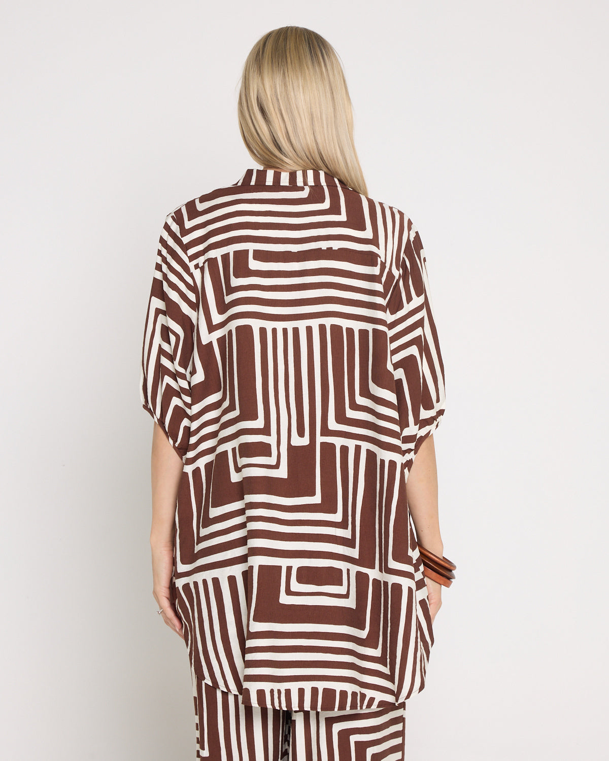 Kara Comfort Shirt - Chocolate Geo