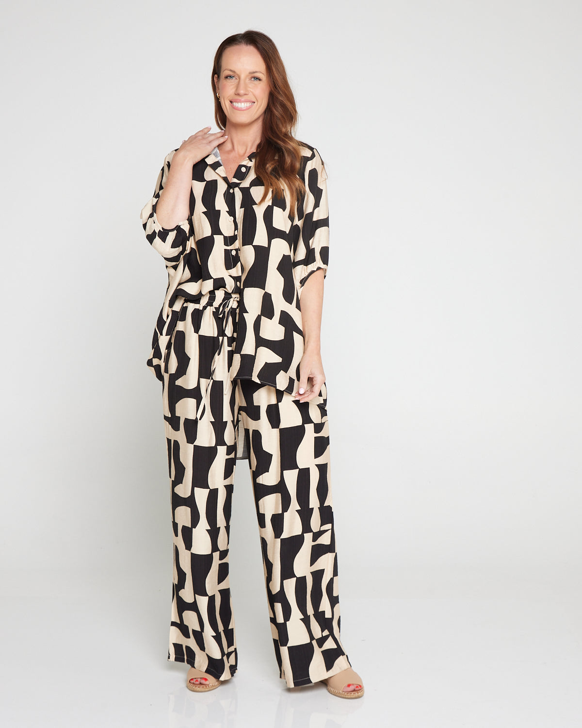Kara Comfort Shirt & Demi Pants - Black/Cream Contemporary