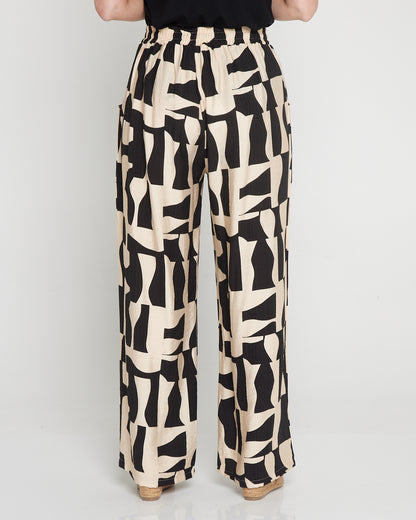 Kara Comfort Shirt & Demi Pants - Black/Cream Contemporary