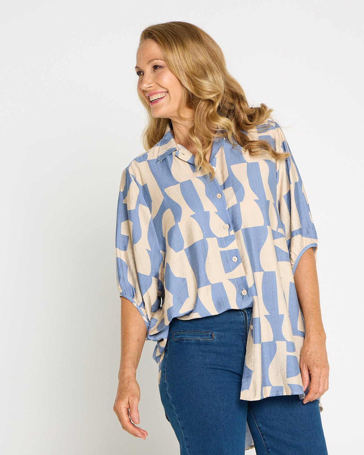 Kara Comfort Shirt - Sky/Sand