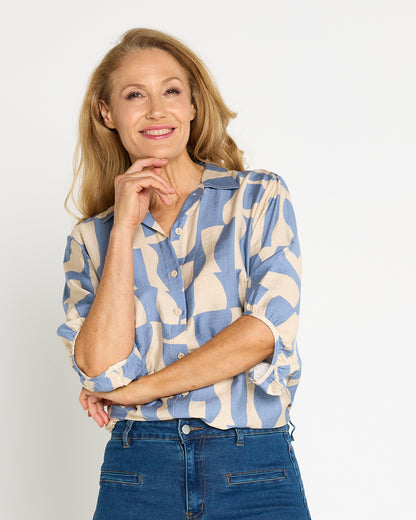 Kara Comfort Shirt - Sky/Sand
