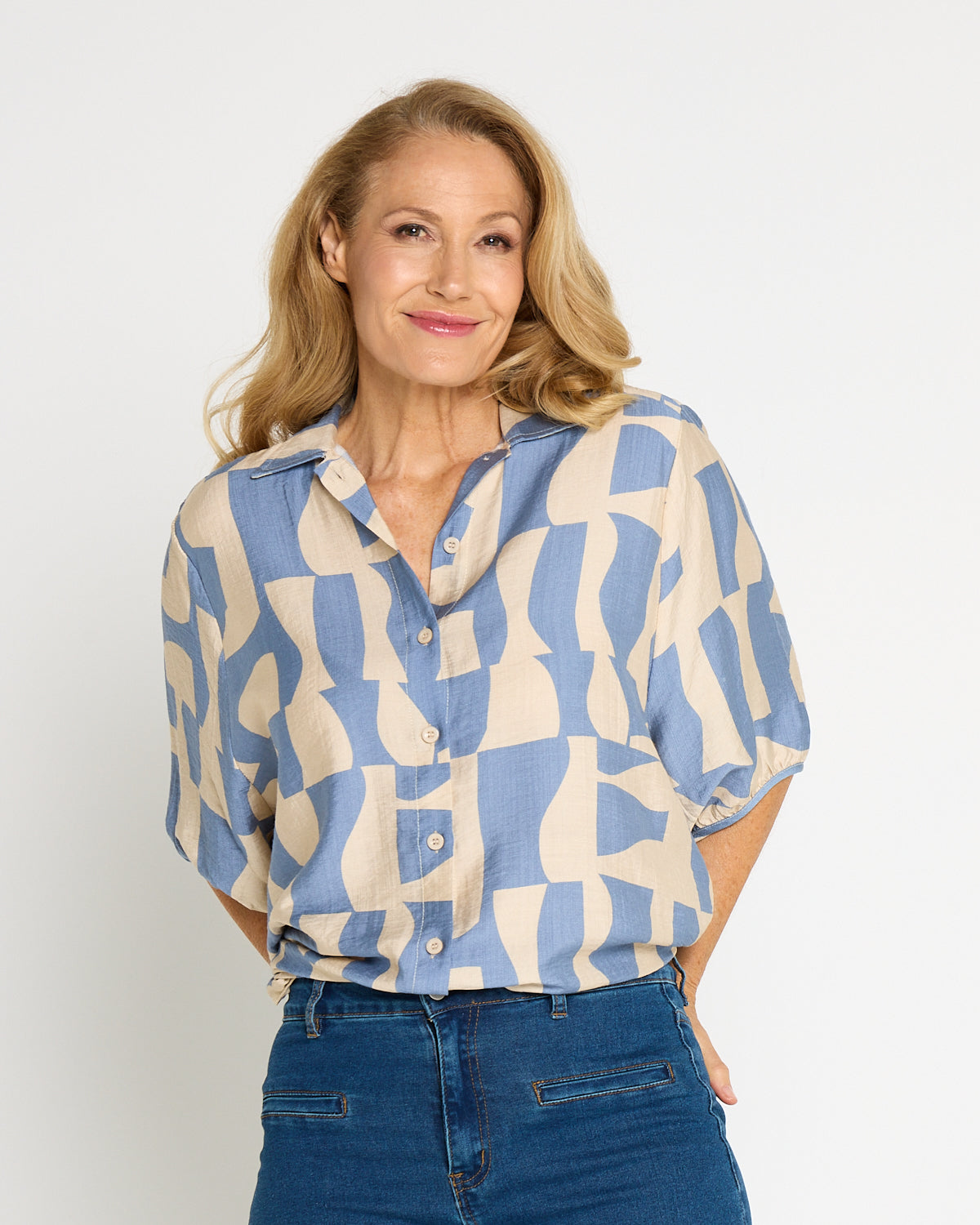 Kara Comfort Shirt - Sky/Sand