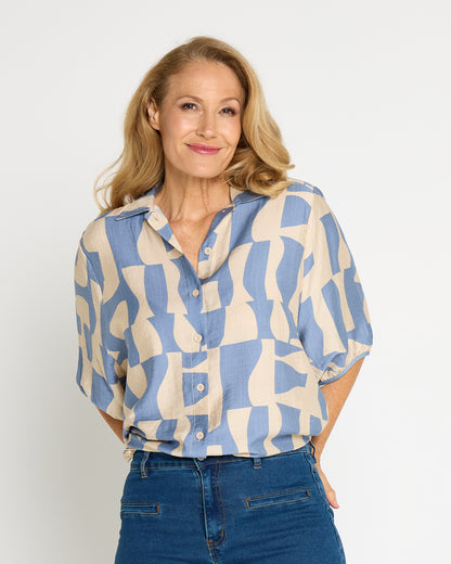 Kara Comfort Shirt - Sky/Sand