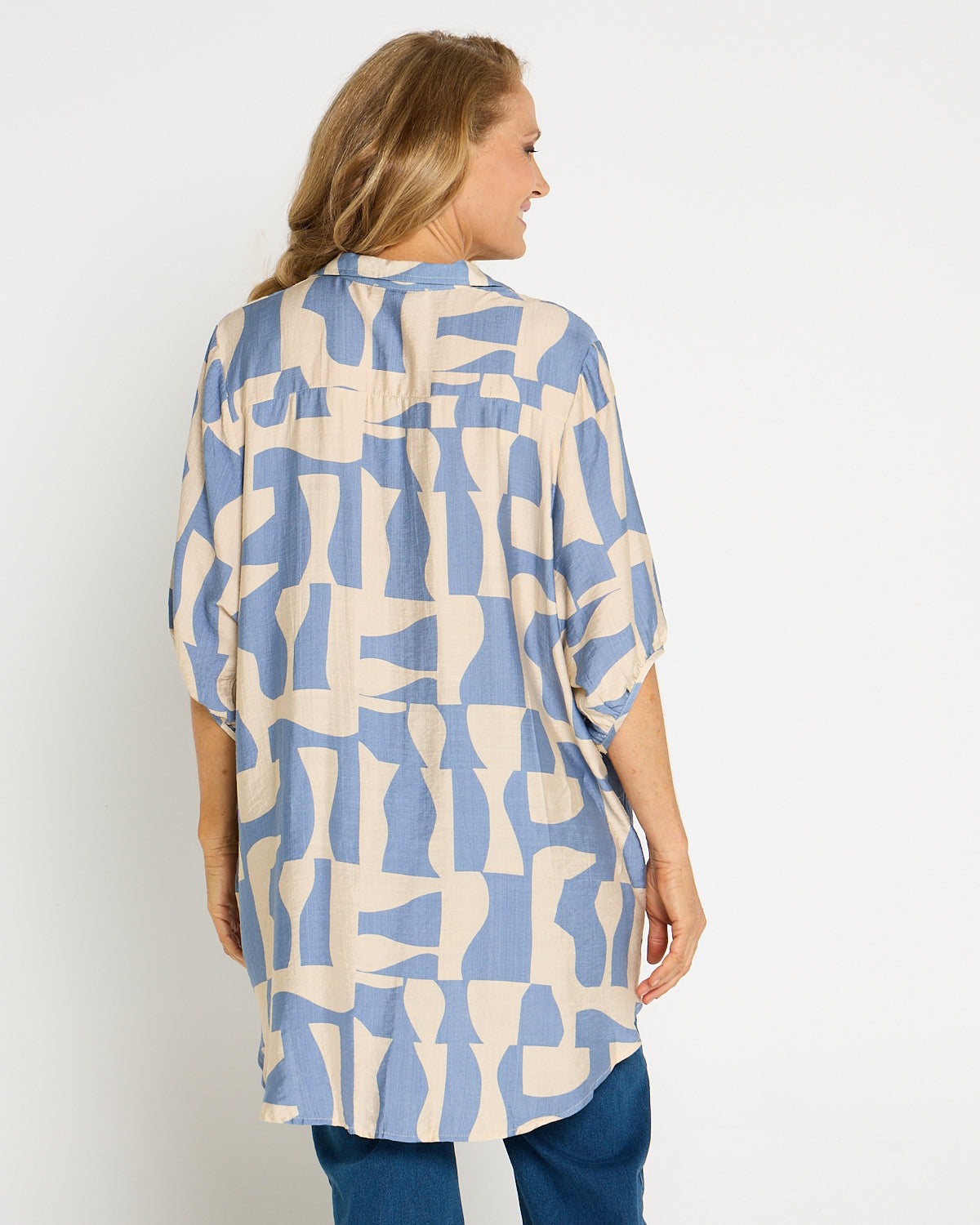 Kara Comfort Shirt - Sky/Sand