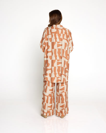 Kara Comfort Shirt - Rust/Beige