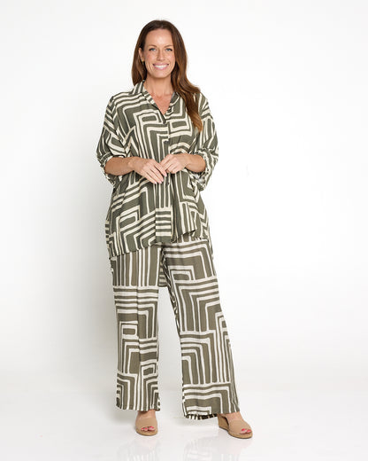 Kara Comfort Shirt - Khaki Print
