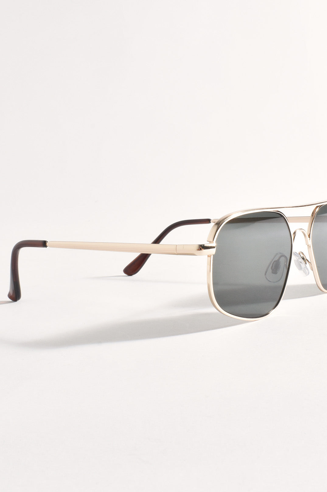 Barnes Sunglasses - Gold