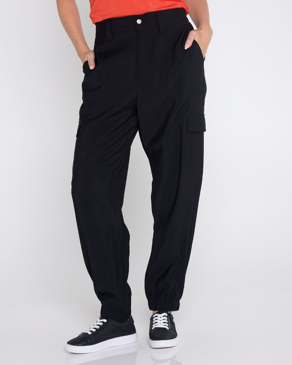 Adrianna Jogger - Black