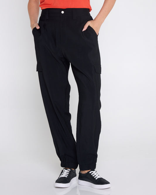 Adrianna Jogger - Black