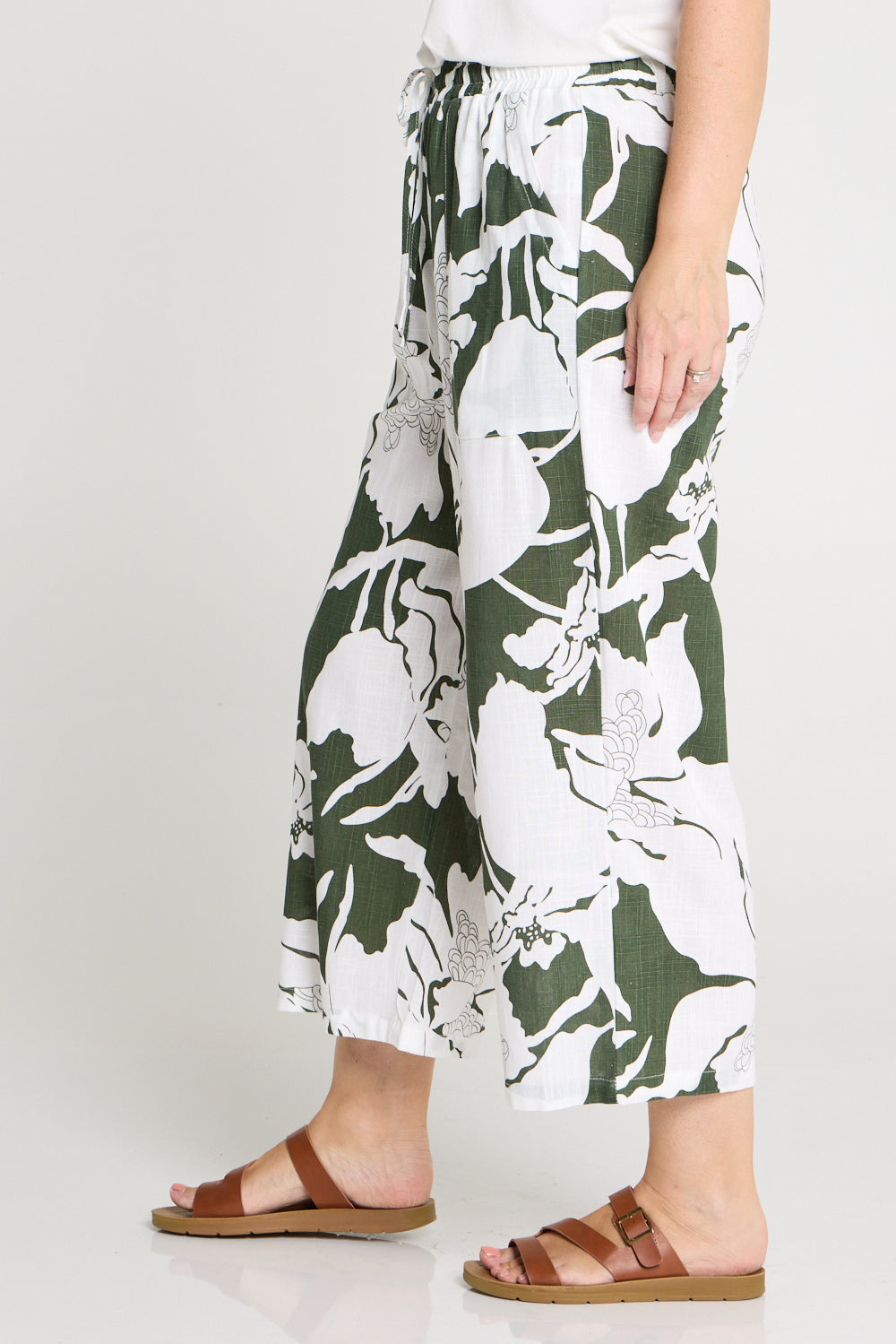 Aiko Linen Pants - White/Dark Green Floral Print