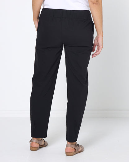 Travel Ease Tuck Pants - Black