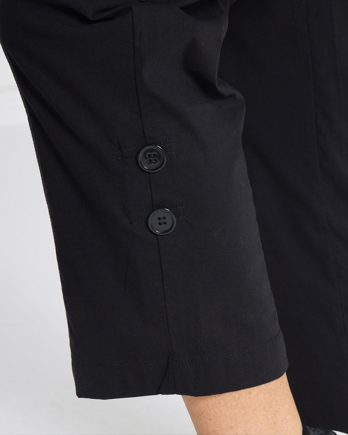 Travel Ease Cargo Pants - Black